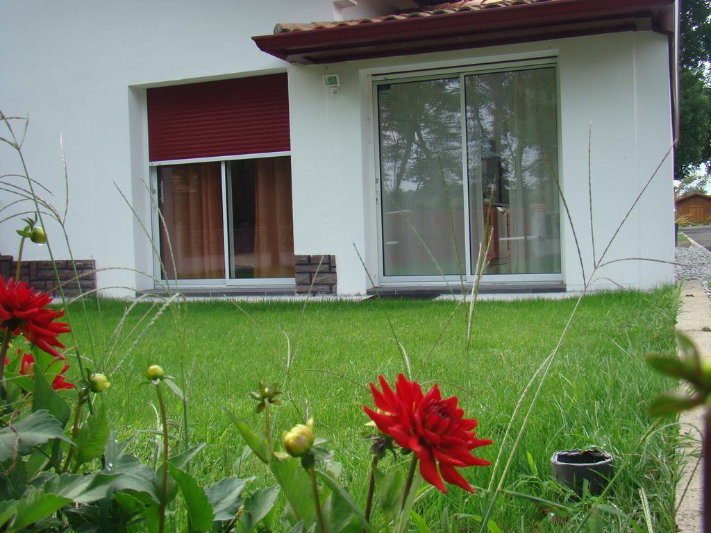 Les Gites Malidri Pontonx-sur-lʼAdour Habitación foto