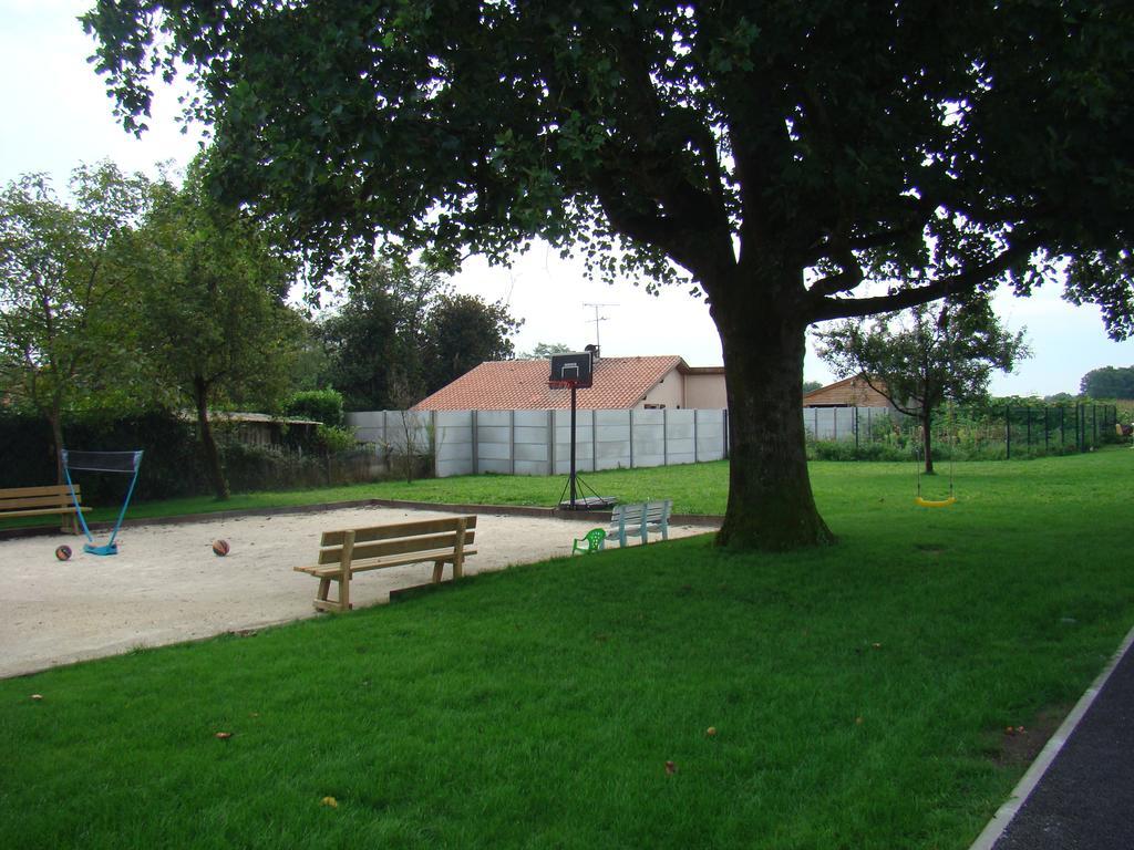 Les Gites Malidri Pontonx-sur-lʼAdour Habitación foto