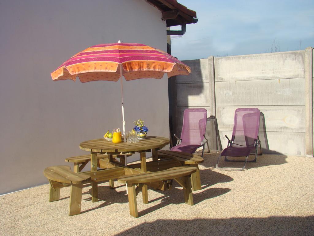 Les Gites Malidri Pontonx-sur-lʼAdour Habitación foto